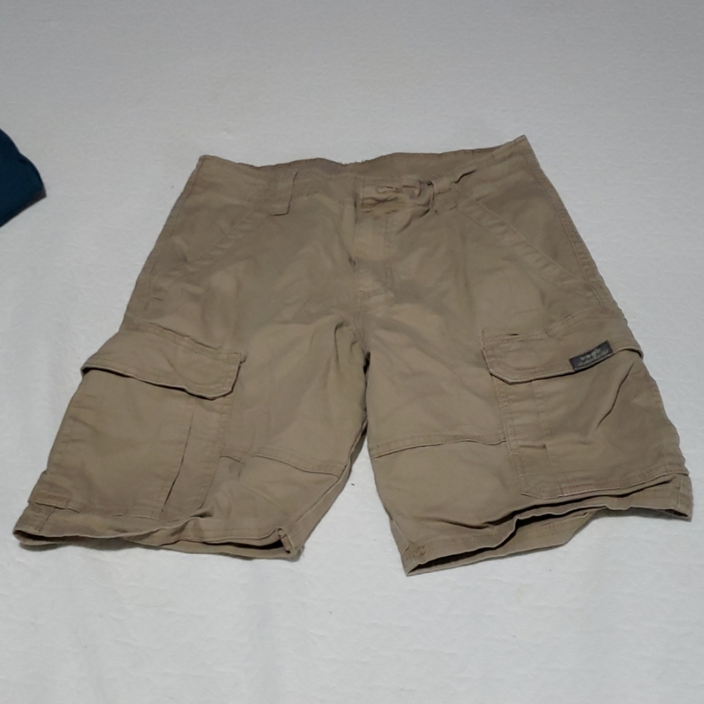 Men's Wrangler cargo shorts
